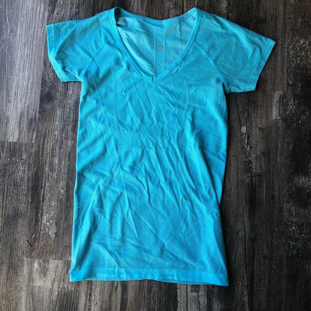 Lulu Lemon blue T-shirt
